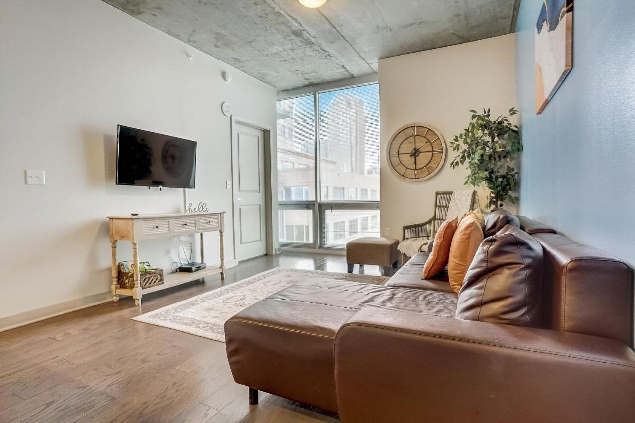 Frontdesk Uptown Apts With City Views Charlotte Room photo