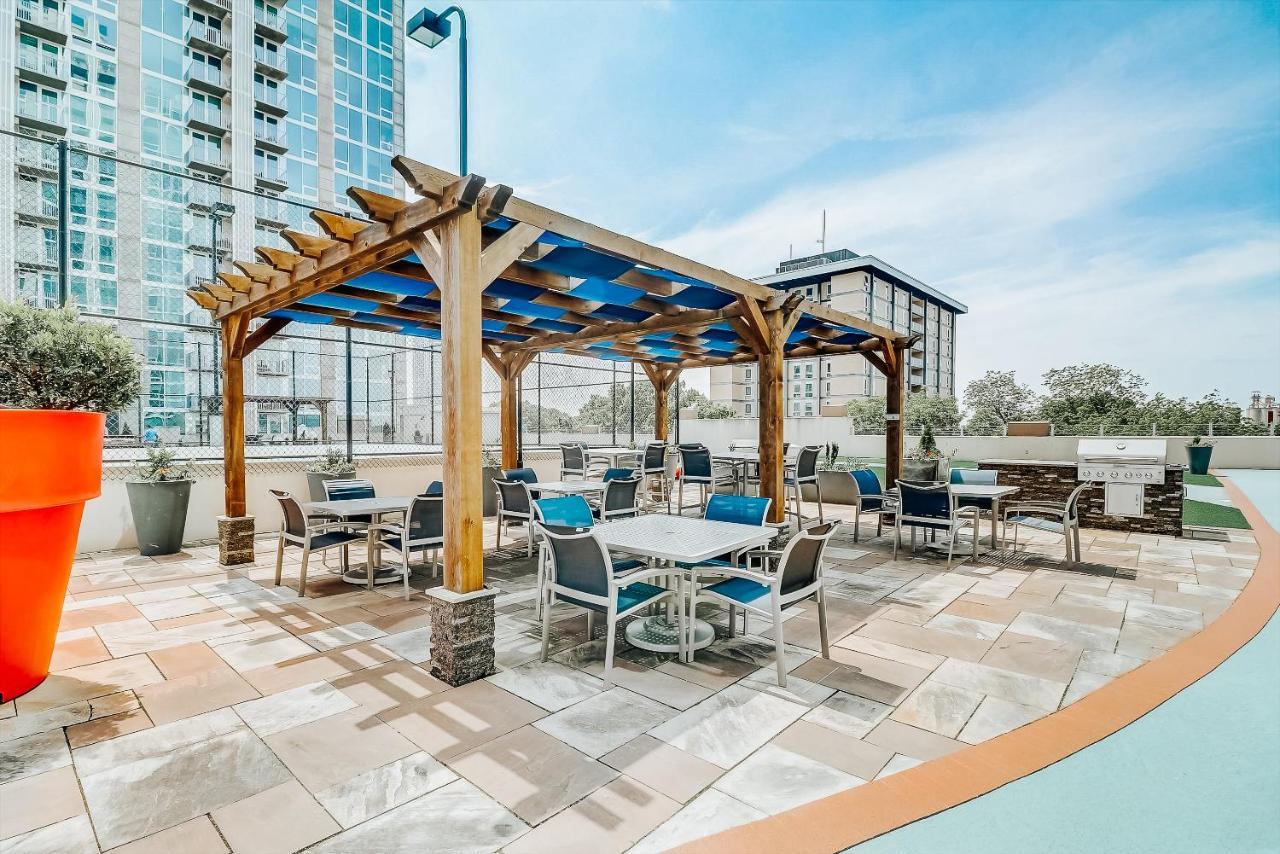 Frontdesk Uptown Apts With City Views Charlotte Exterior photo